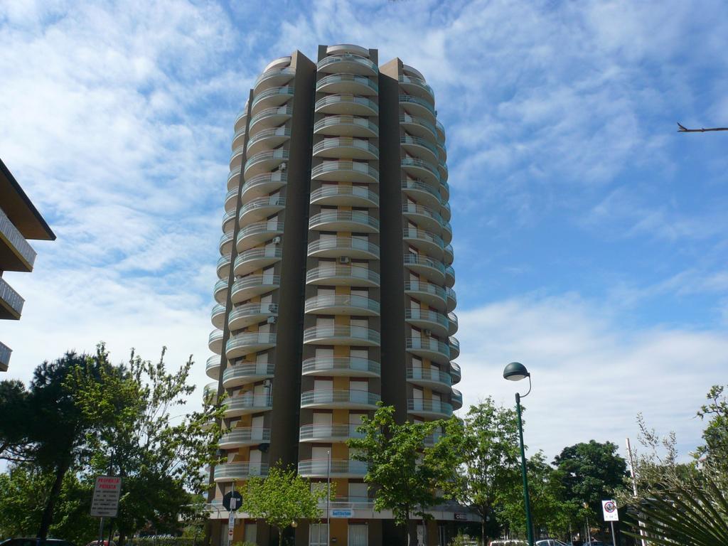 Appartamenti La Torre Lignano Sabbiadoro Dış mekan fotoğraf